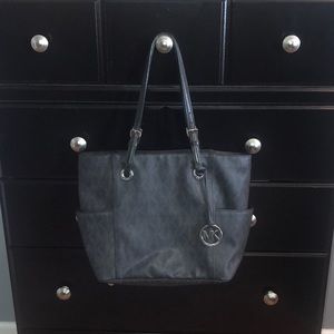 Michael Kors tote